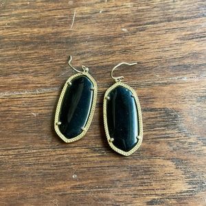 Elles Kendra Scott, black